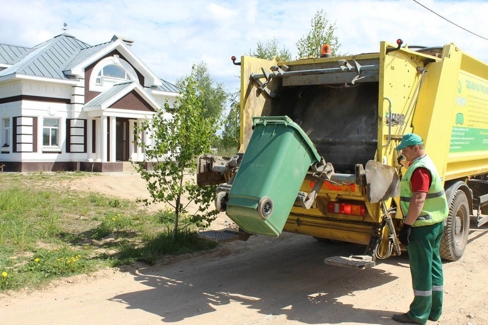 Вывоз мусора с дачи СНТ в Куйбышеве от ПроМусор — вывоз дачного и садового мусора, цена от 1711 руб