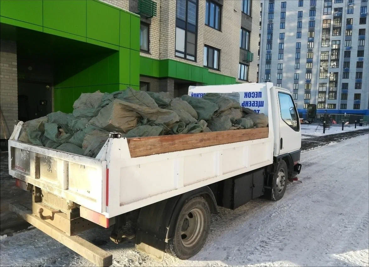 Вывоз мусора грузовым фургоном 3 тонны в Куйбышеве — цена от 1400 руб., ПроМусор