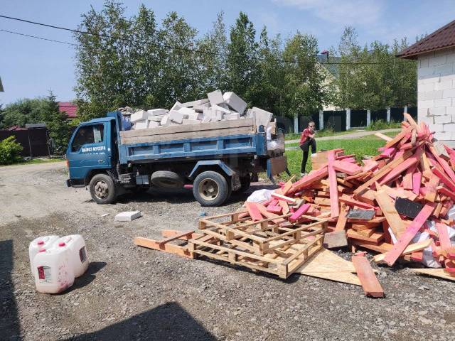Вывоз мусора с чердака в Куйбышеве в октябре