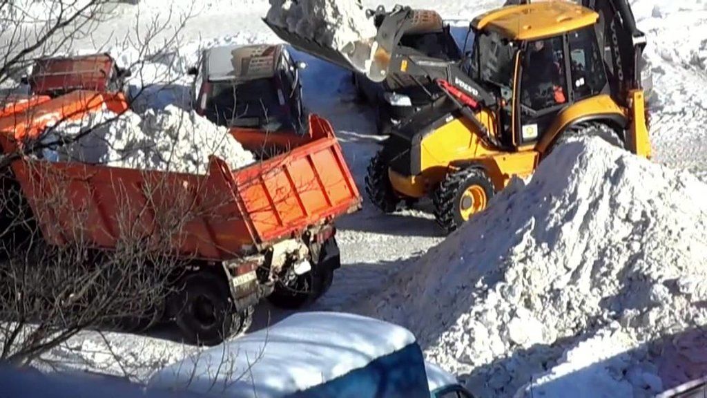 Вывоз снега с погрузкой в Куйбышеве для организаций и частных лиц в октябре